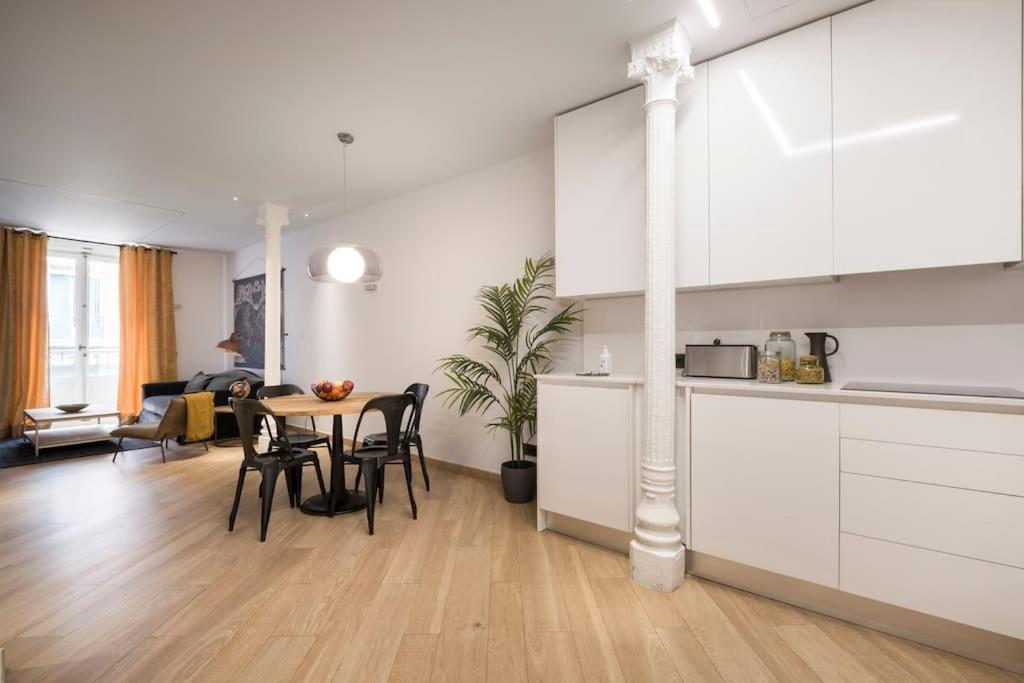 Lujoso Apartamento Cerca De Plaza Mayor Madrid Exterior foto