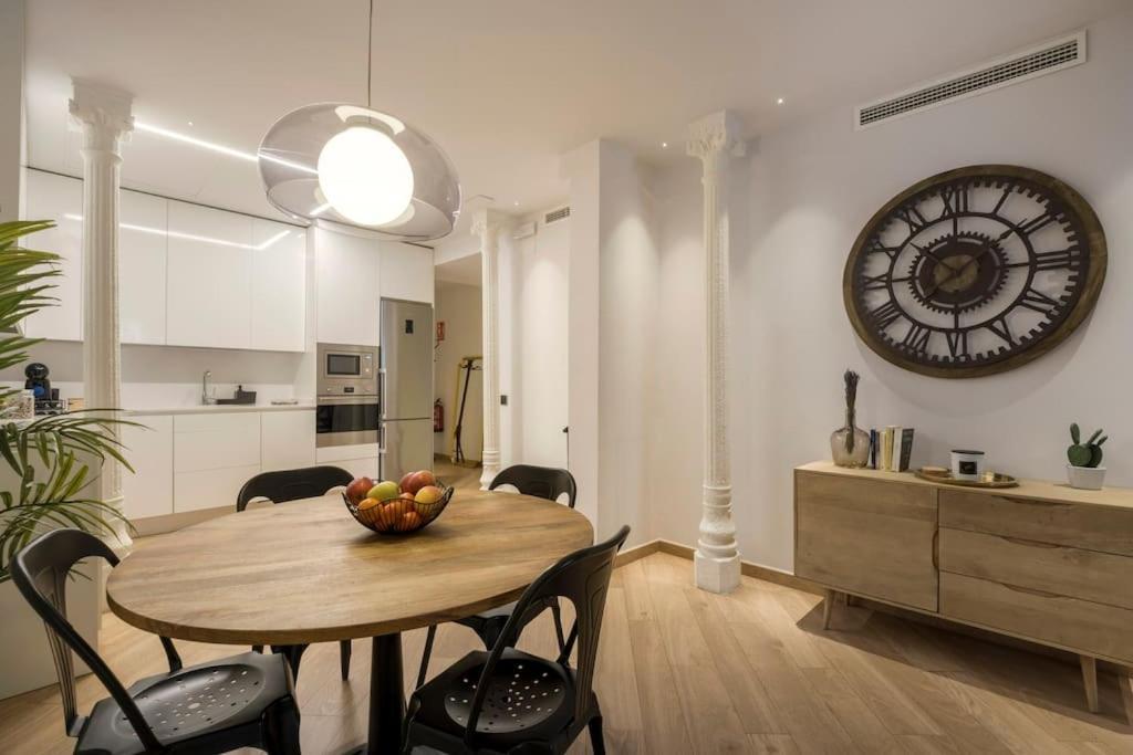 Lujoso Apartamento Cerca De Plaza Mayor Madrid Exterior foto